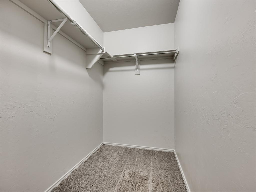 215 Waterside Drive Property Photo 21