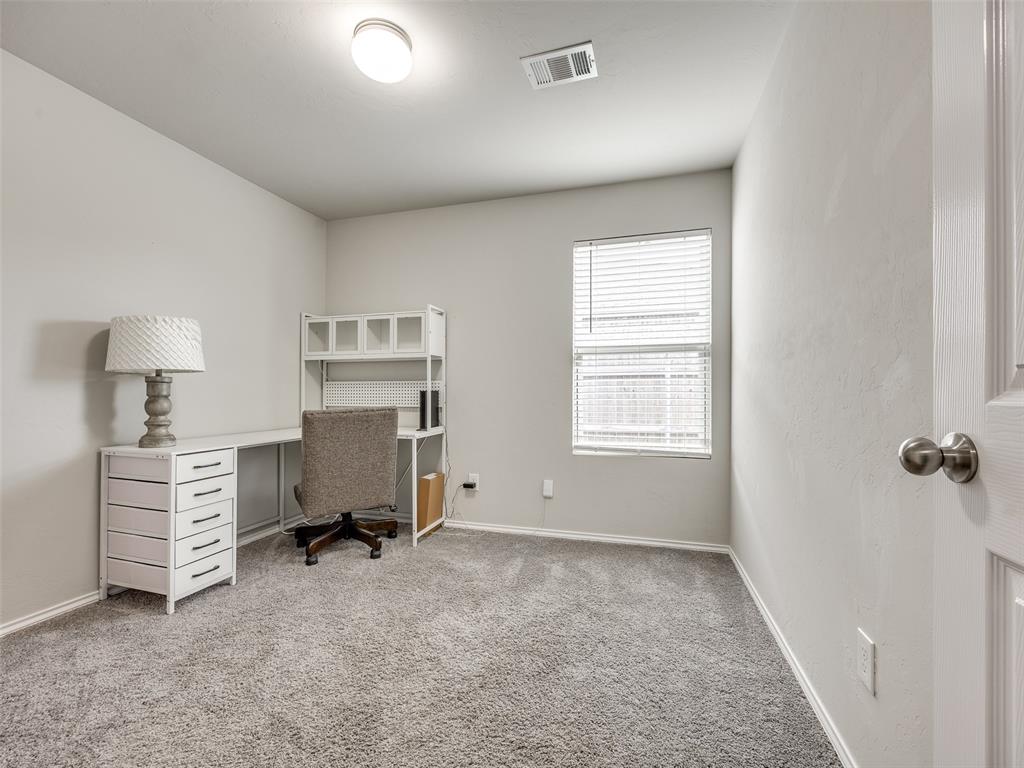 215 Waterside Drive Property Photo 24
