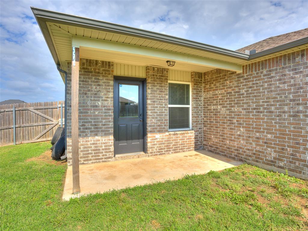 215 Waterside Drive Property Photo 30