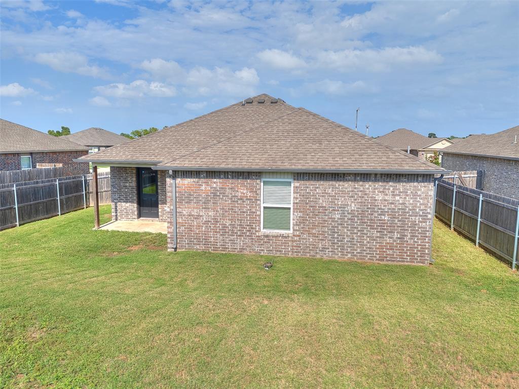 215 Waterside Drive Property Photo 31
