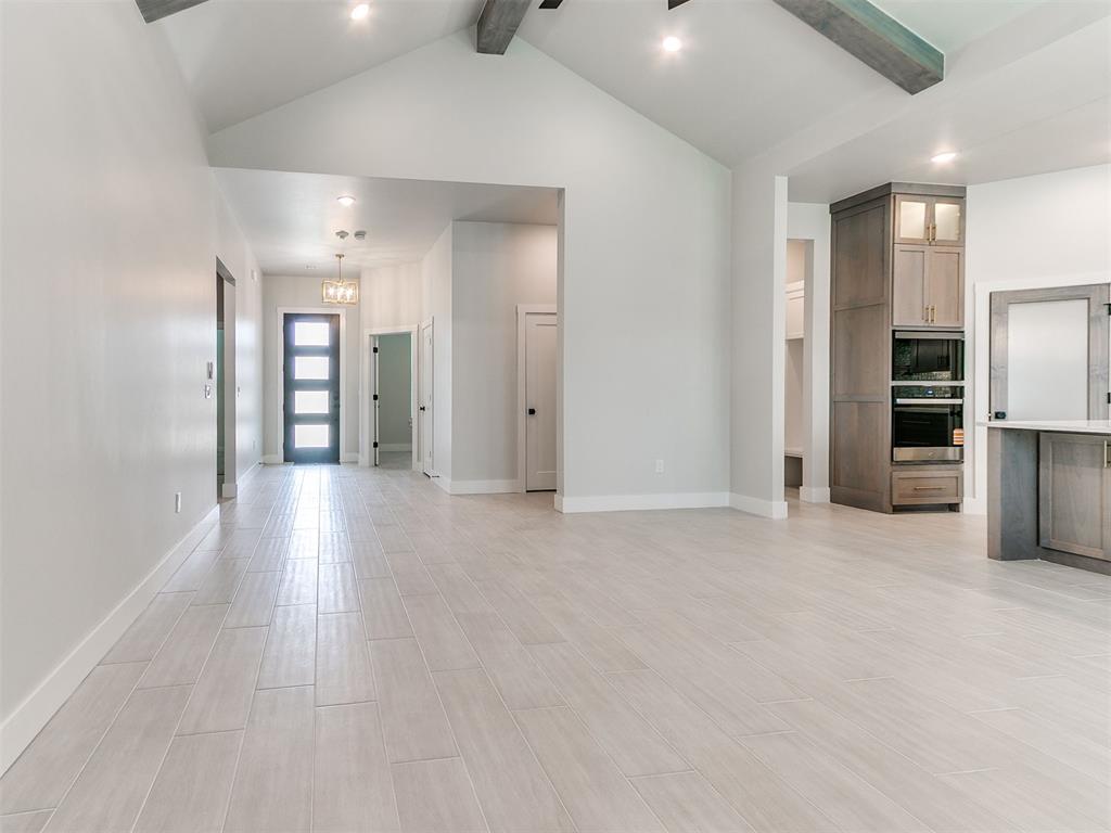 1304 Monterey Drive Property Photo 6