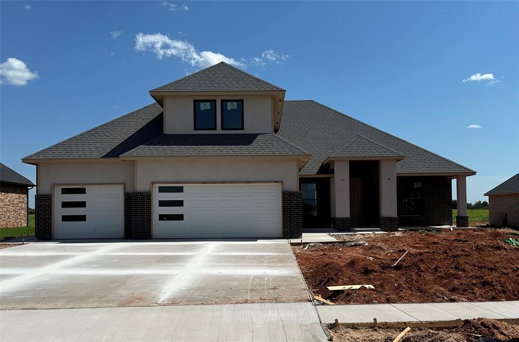 2226 W Cole Drive Property Photo 1