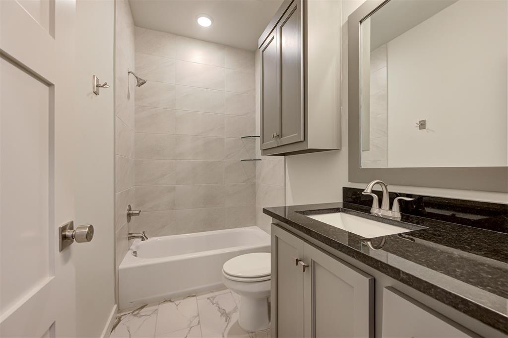 2226 W Cole Drive Property Photo 43