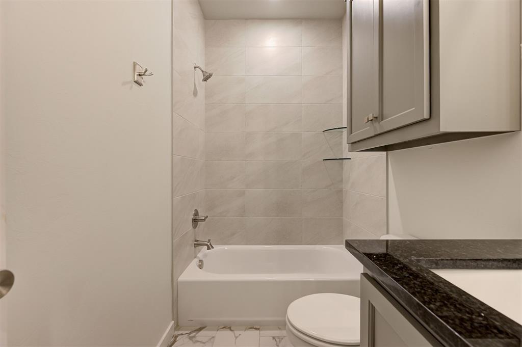 2226 W Cole Drive Property Photo 44
