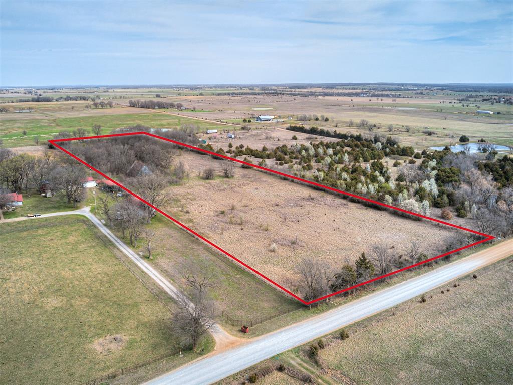 E 360 Road Property Photo 3