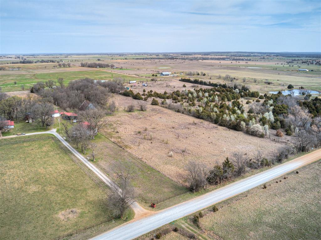 E 360 Road Property Photo 4