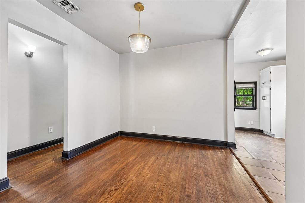 1928 Nw 37th Street Property Photo 8