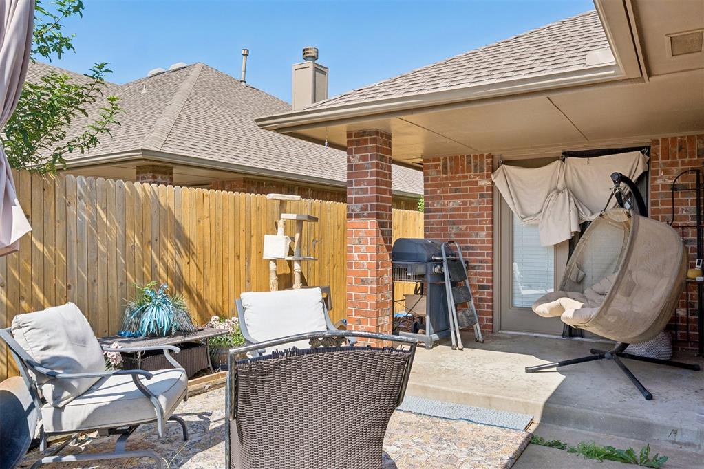 404 N Willowood Drive 404 & 406 Property Photo 14