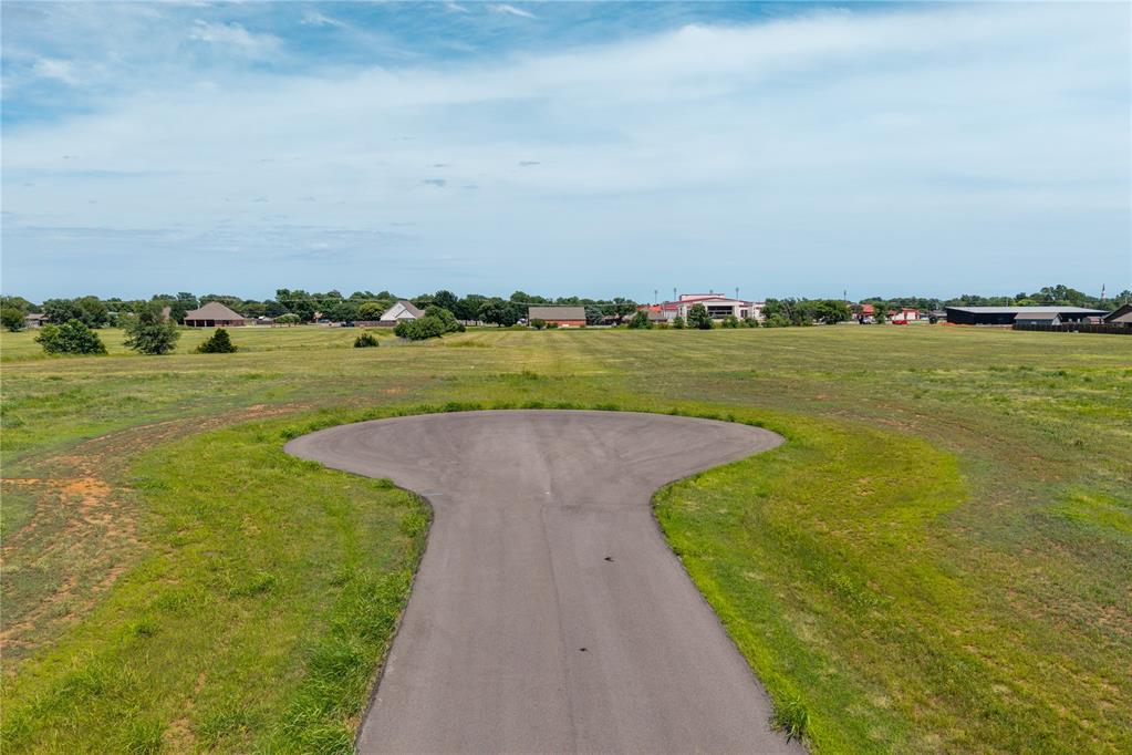24123 E 1016 Road Property Photo 4