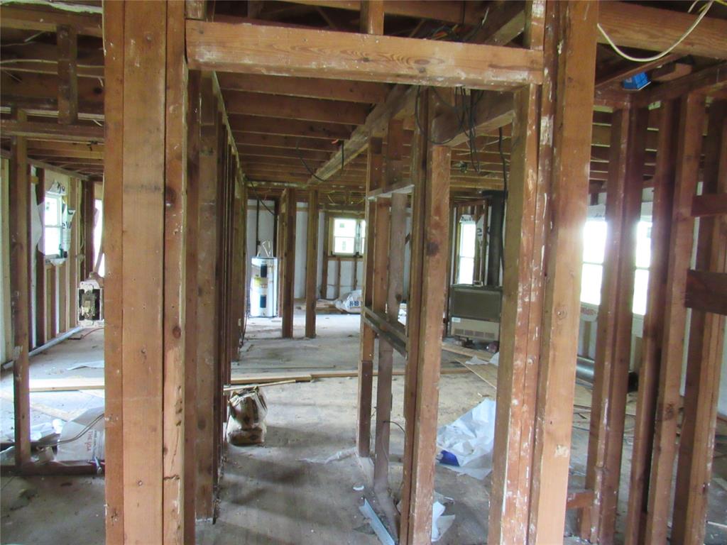 29724 Pond Drive Property Photo 6