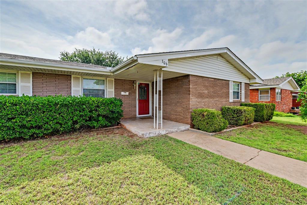 306 Spurlin Drive Property Photo 3