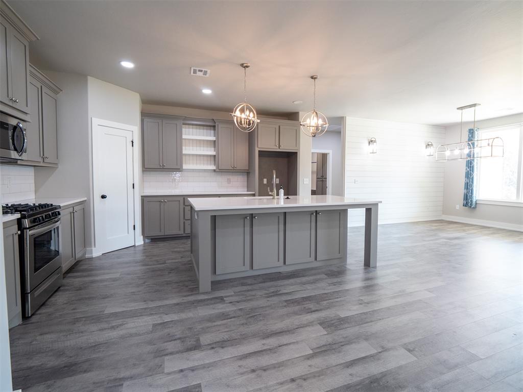 5520 Sunset Ridge Road Property Photo 9