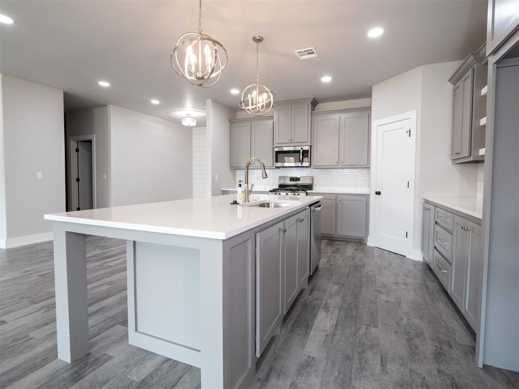 5520 Sunset Ridge Road Property Photo 10