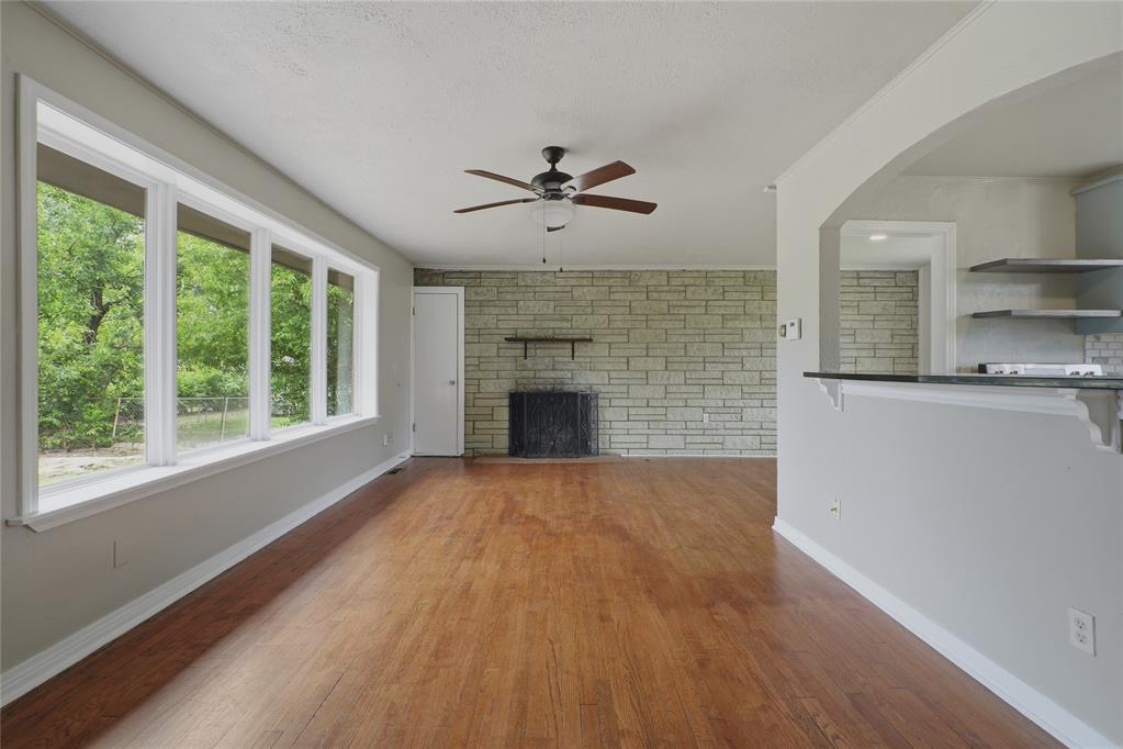 1408 Oxford Way Property Photo 6