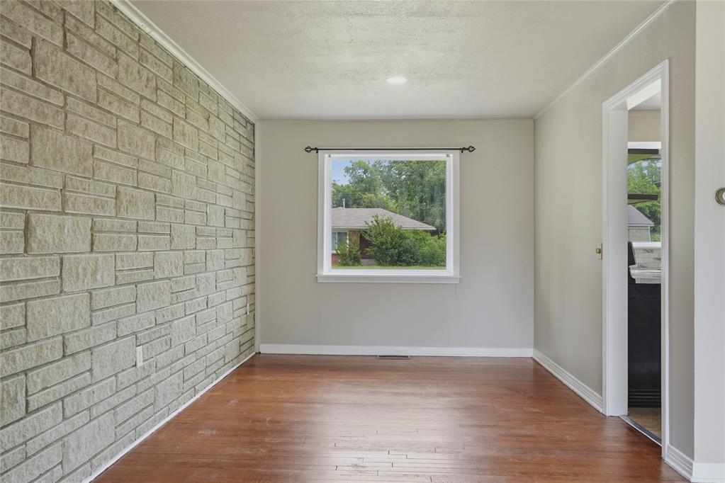 1408 Oxford Way Property Photo 10