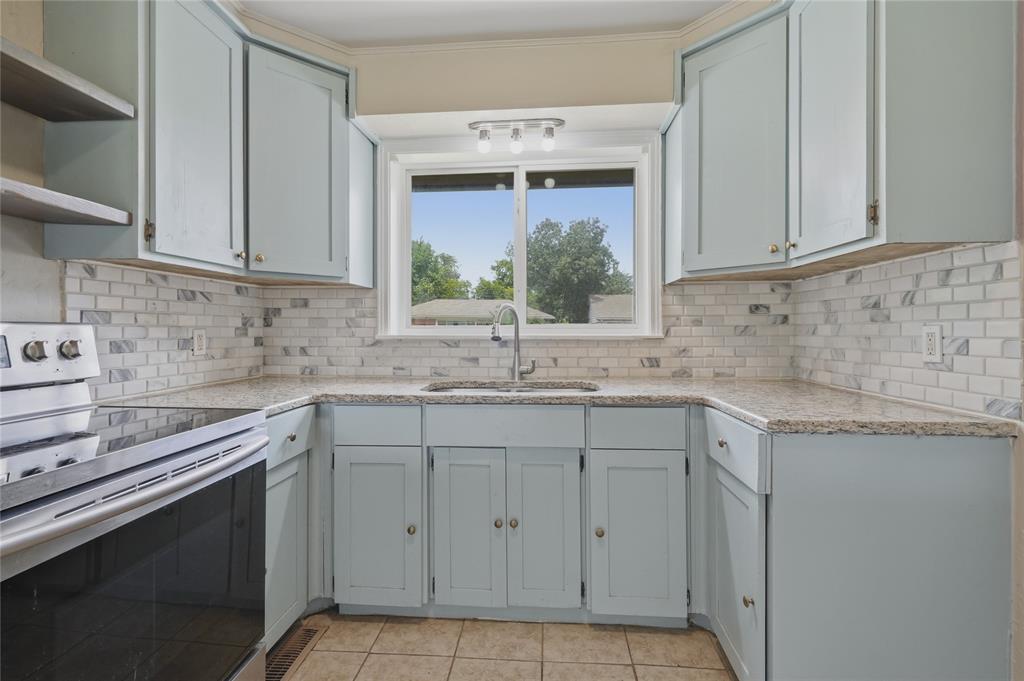 1408 Oxford Way Property Photo 16