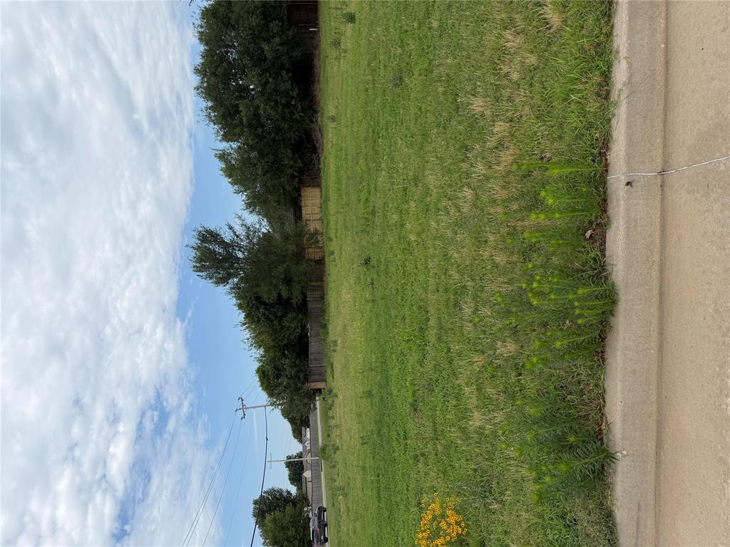 1517 Shadow Terrace Property Photo 2