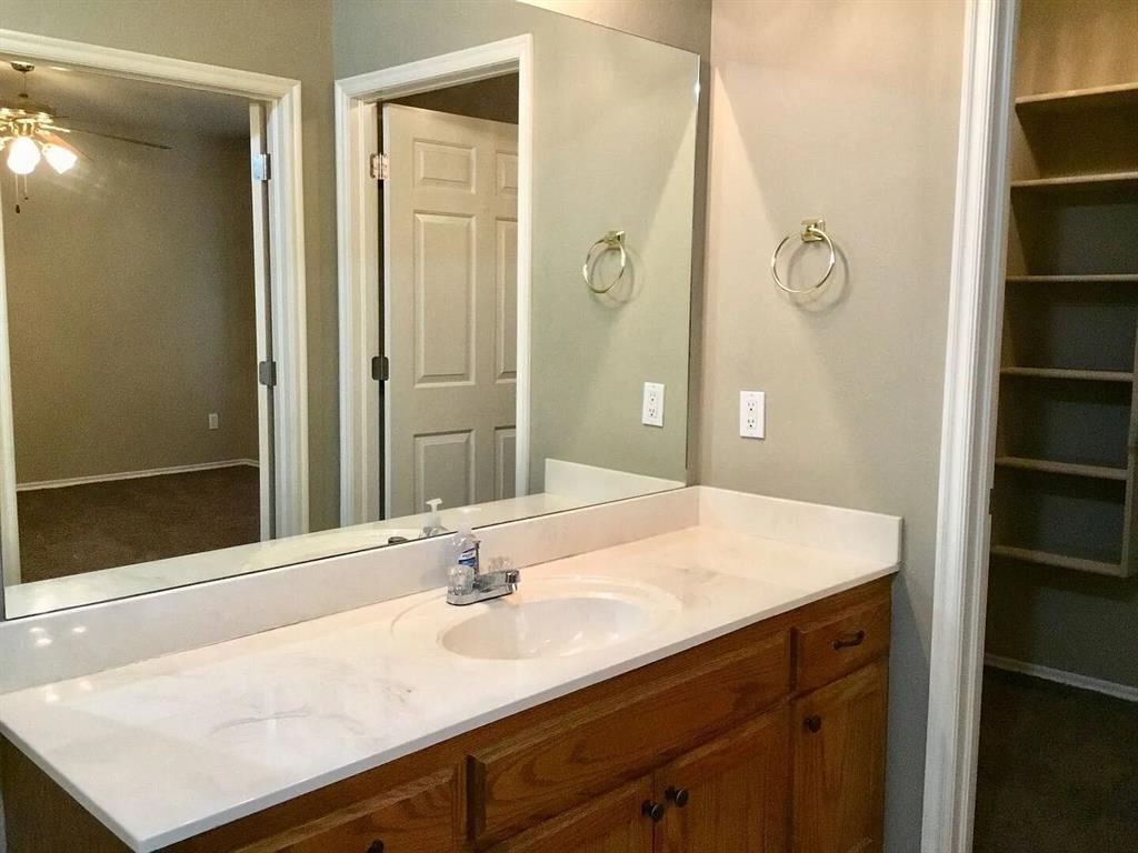 408 N Willowood Drive 408 & 410 Property Photo 16