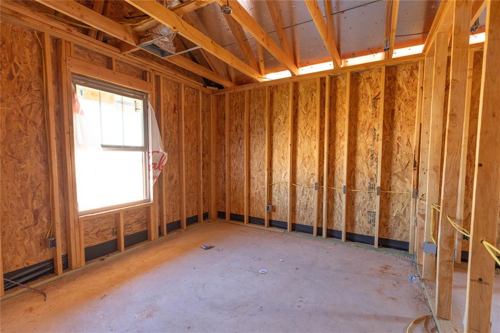 9216 Nw 87th Street Property Photo 4