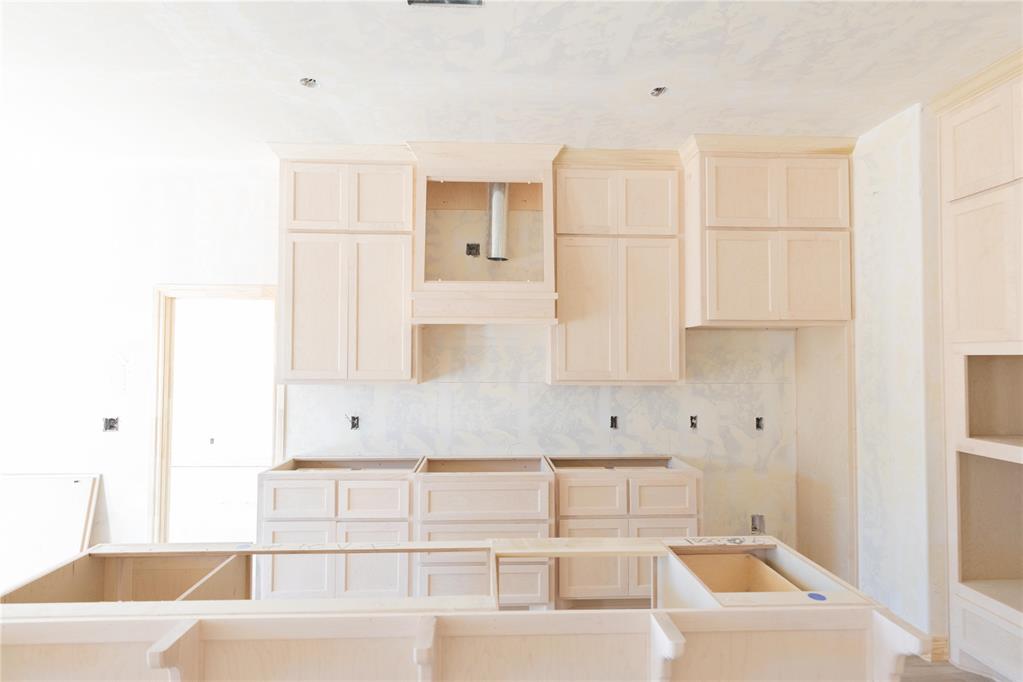 9216 Nw 87th Street Property Photo 5