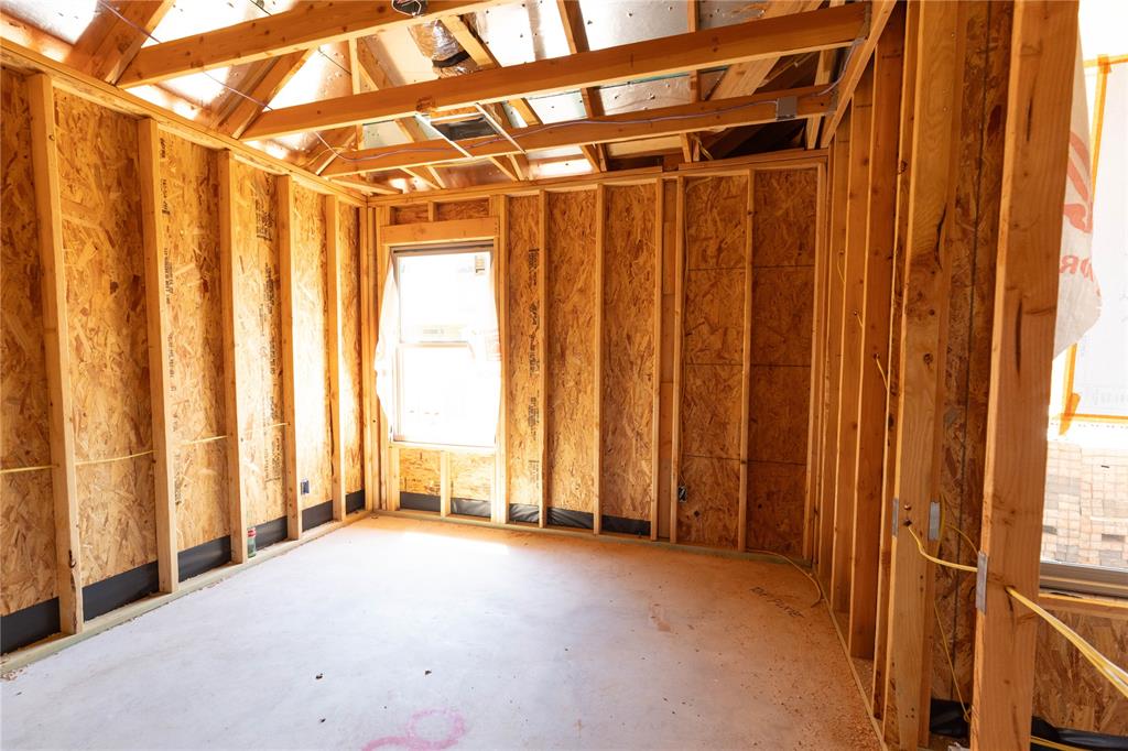 9216 Nw 87th Street Property Photo 6