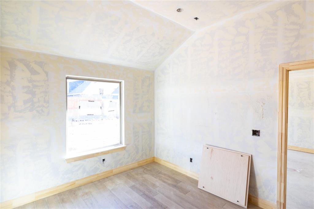 9216 Nw 87th Street Property Photo 6