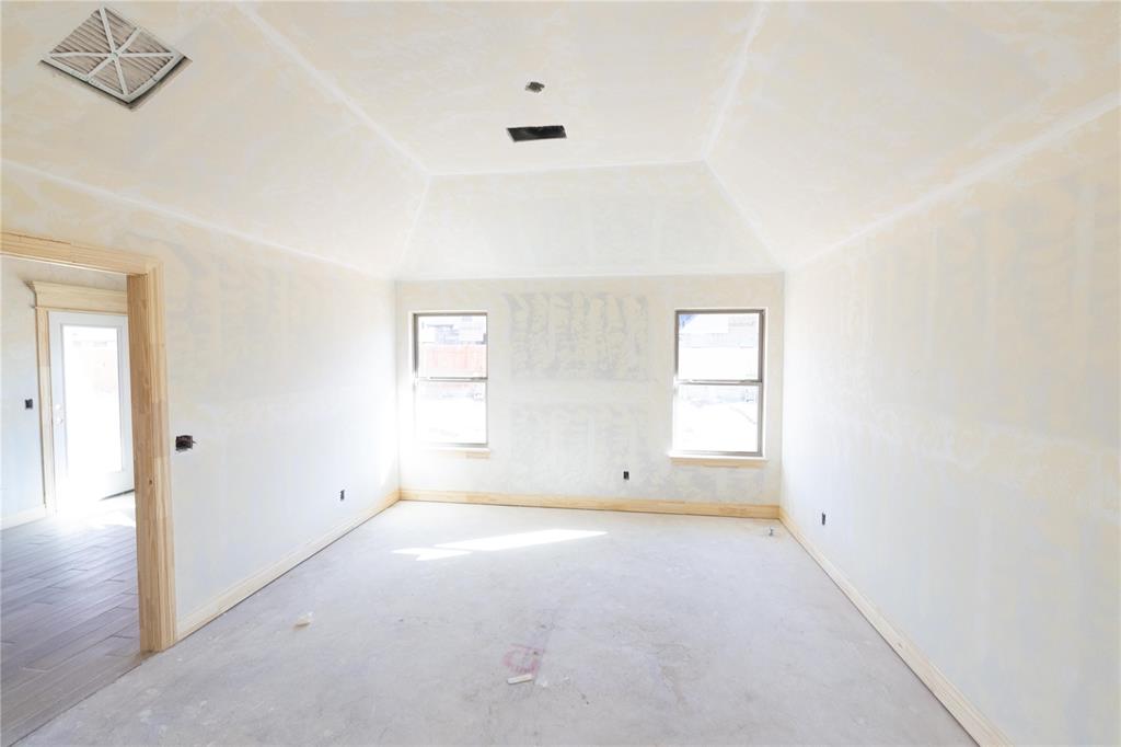 9216 Nw 87th Street Property Photo 7
