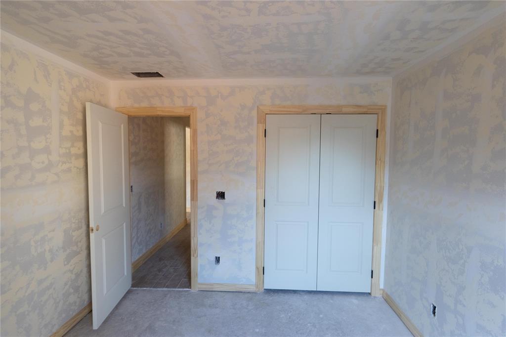 9216 Nw 87th Street Property Photo 12