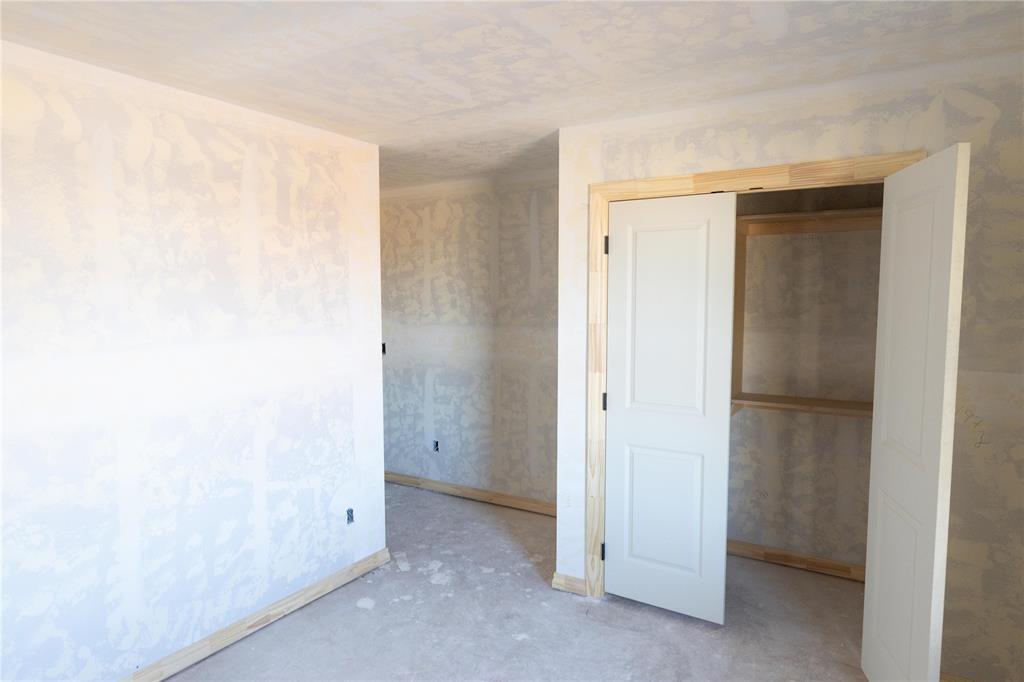 9216 Nw 87th Street Property Photo 13