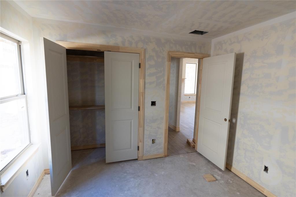9216 Nw 87th Street Property Photo 14