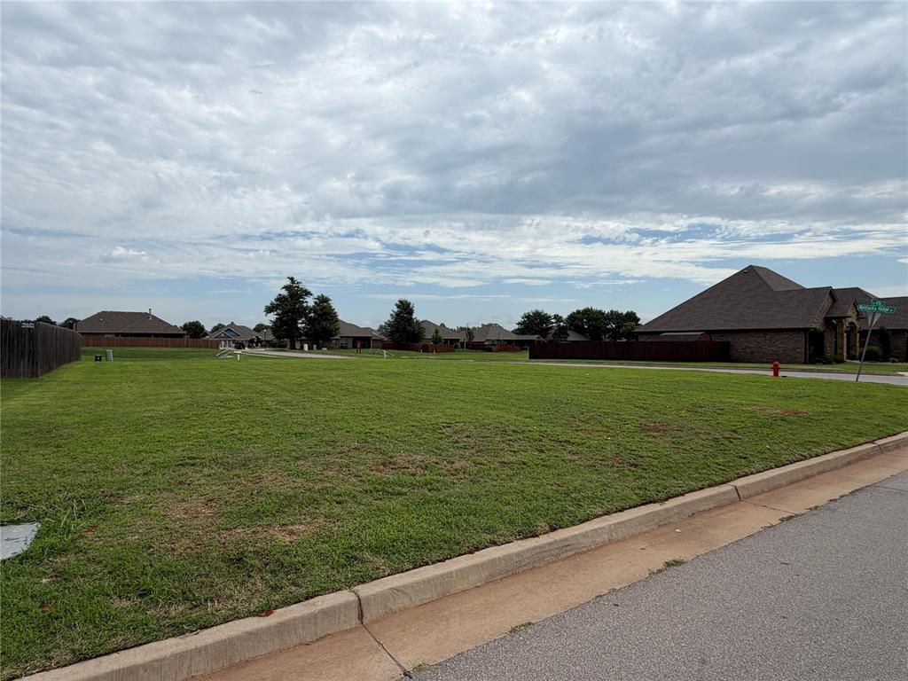 12109 Sw 47th Street Property Photo 2