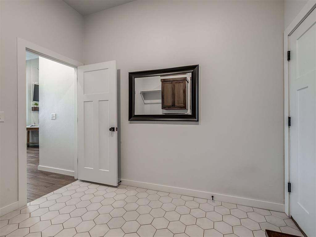 1300 Maverick Pass Property Photo 38
