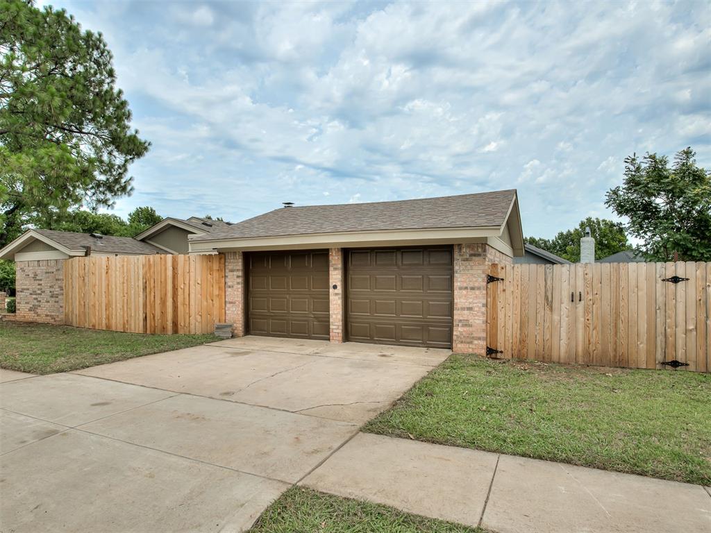 2236 Nw 113th Place Property Photo 3