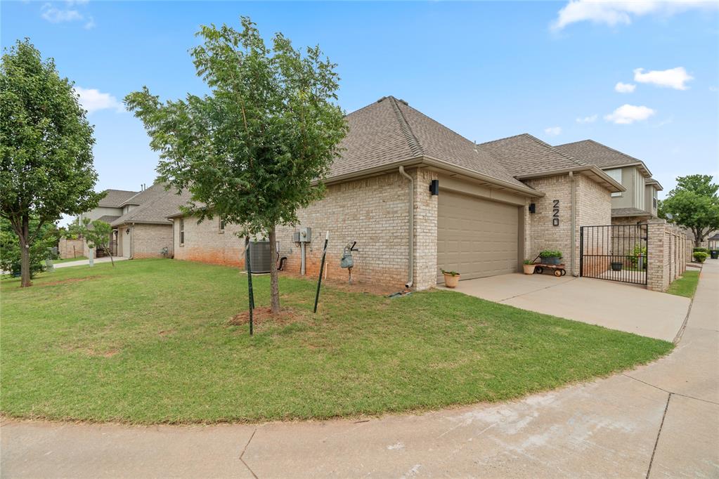 220 Boulevard Du Lac Property Photo 37