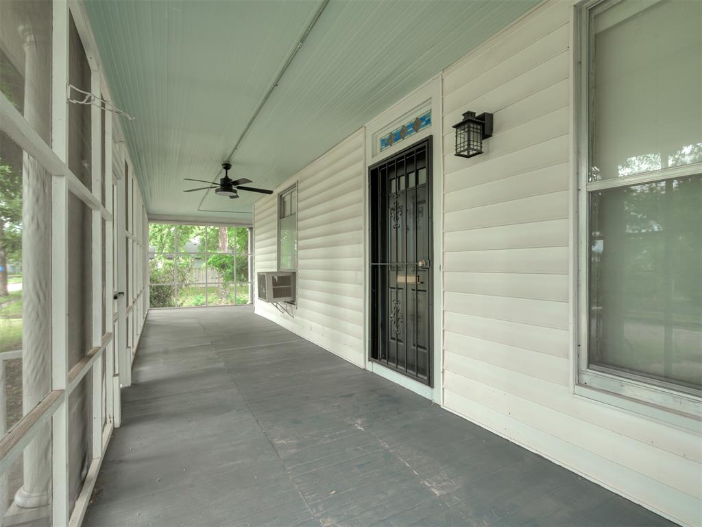 702 N Park Avenue Property Photo 4