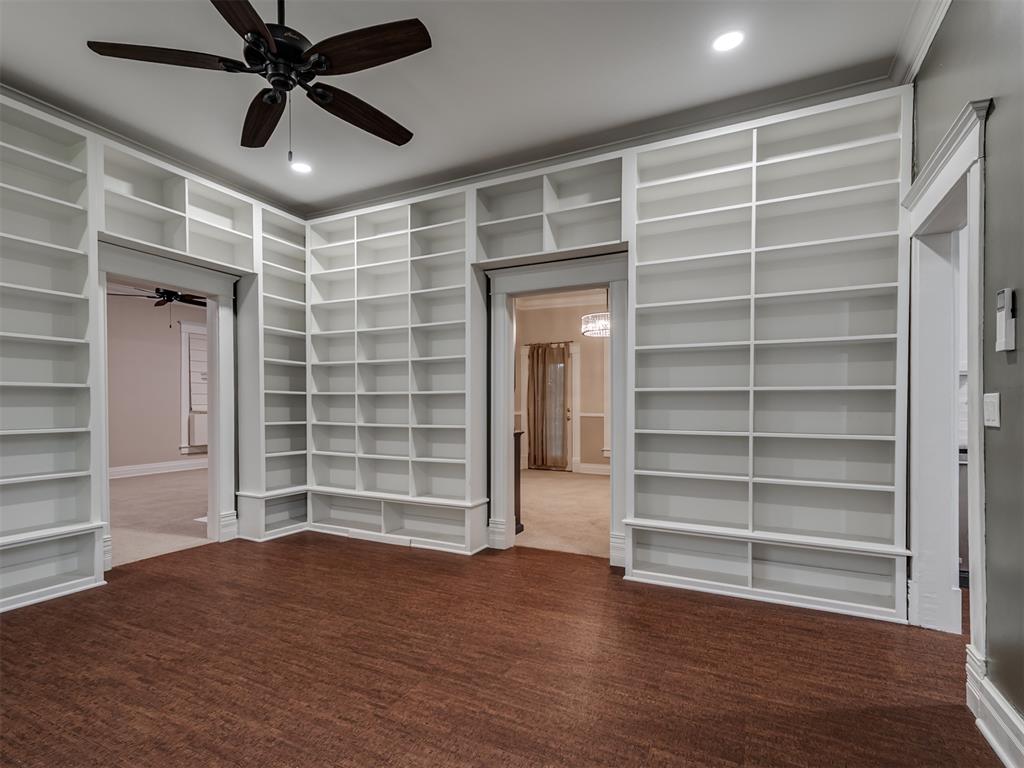 702 N Park Avenue Property Photo 11