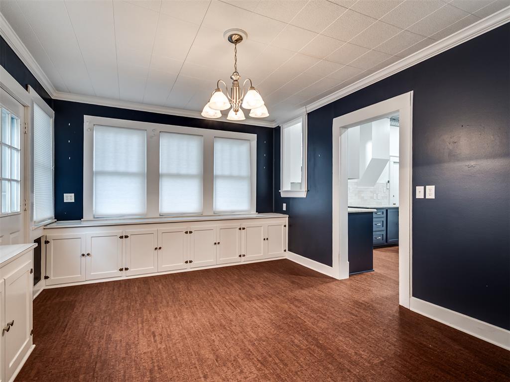 702 N Park Avenue Property Photo 18