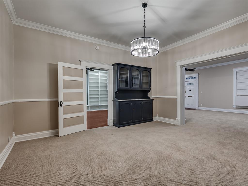 702 N Park Avenue Property Photo 21