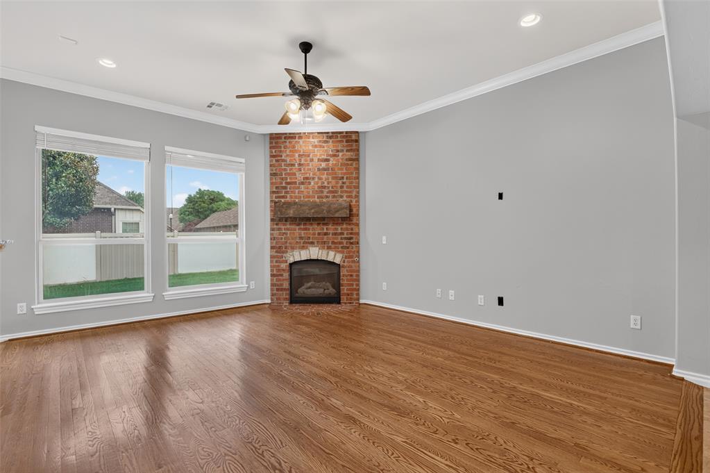 16700 Moorgate Lane Property Photo 3
