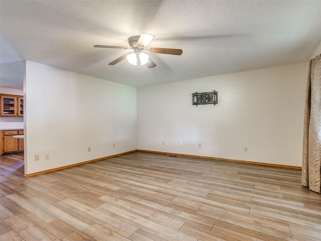 217 Nw 5th Street Property Photo 4