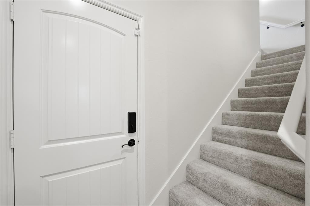 10812 Nw 34th Street Property Photo 17