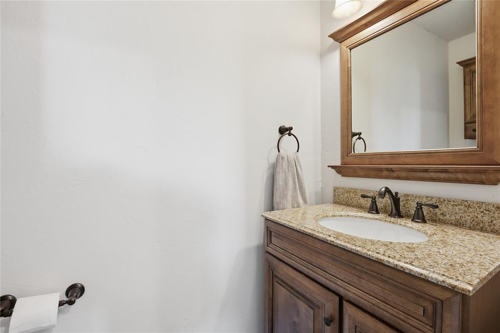 10812 Nw 34th Street Property Photo 25