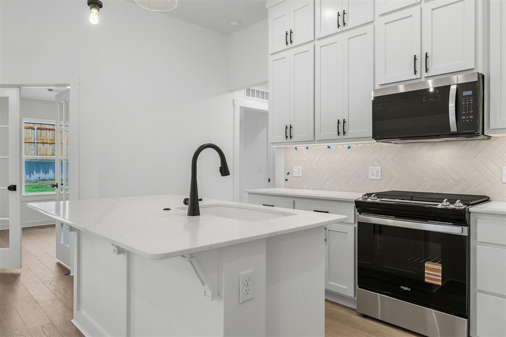 8725 Spruce Street Property Photo 11