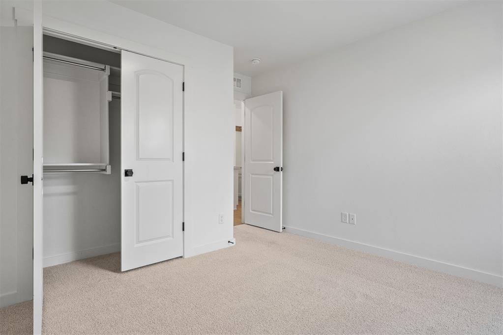 8725 Spruce Street Property Photo 17