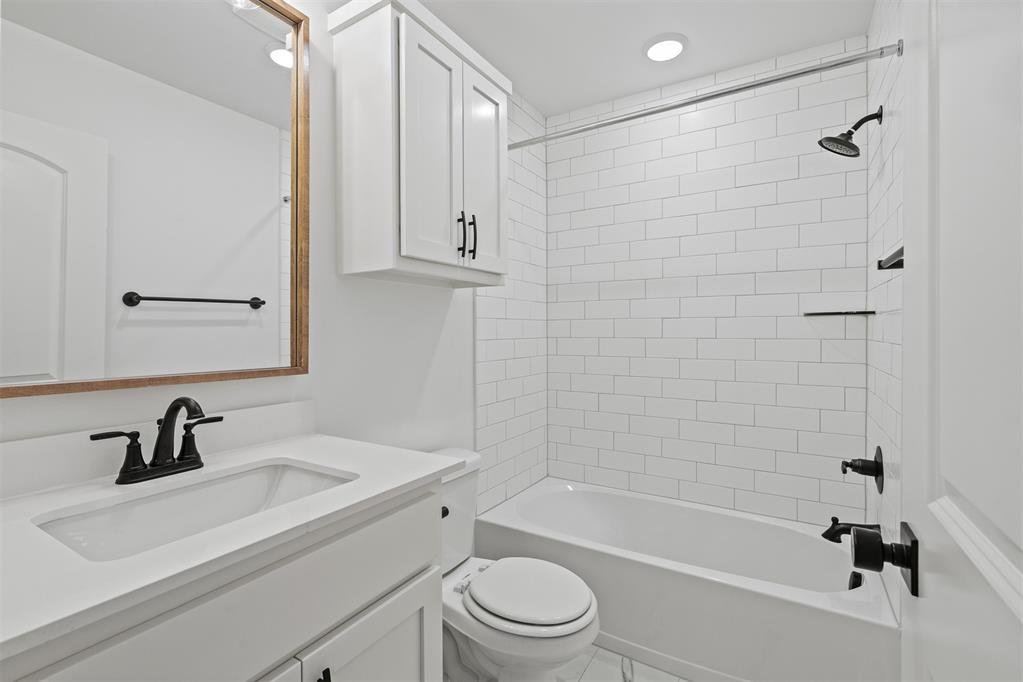 8725 Spruce Street Property Photo 18