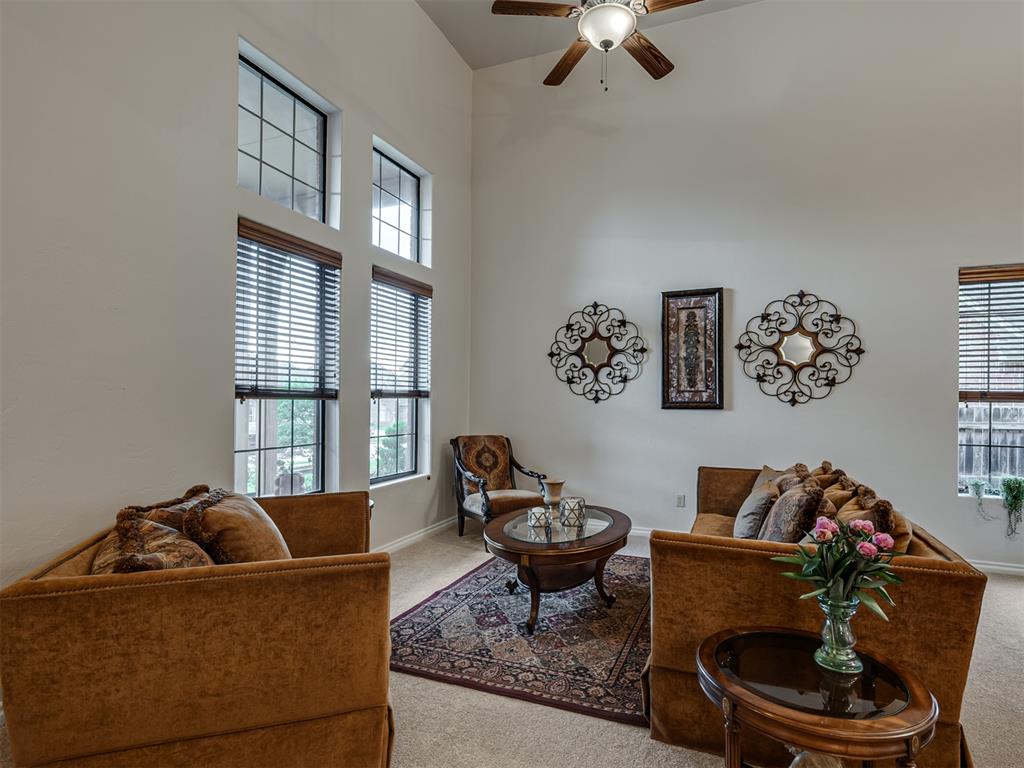 908 N Justin Drive Property Photo 11