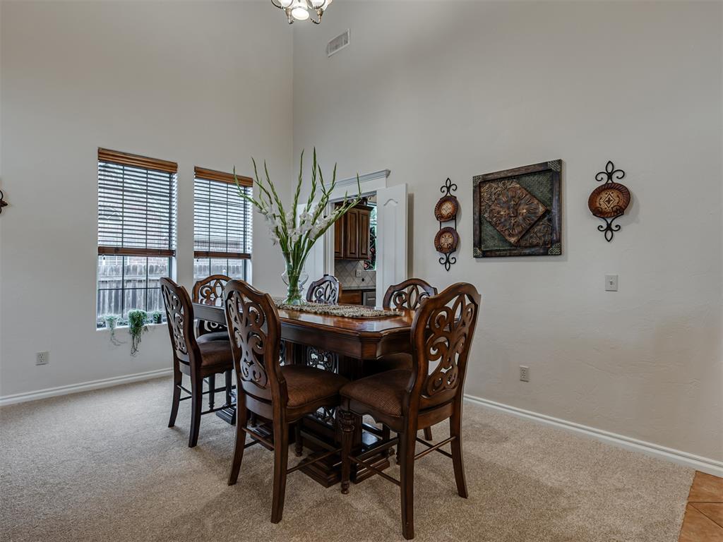 908 N Justin Drive Property Photo 13