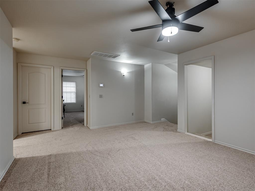 908 N Justin Drive Property Photo 33