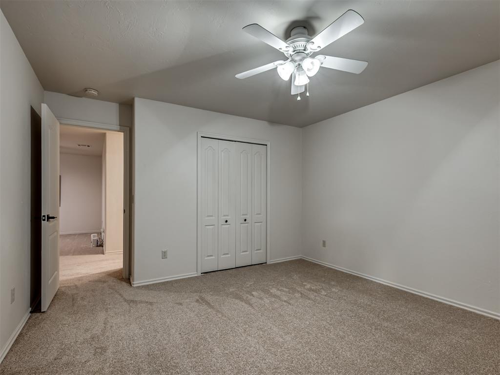 908 N Justin Drive Property Photo 38
