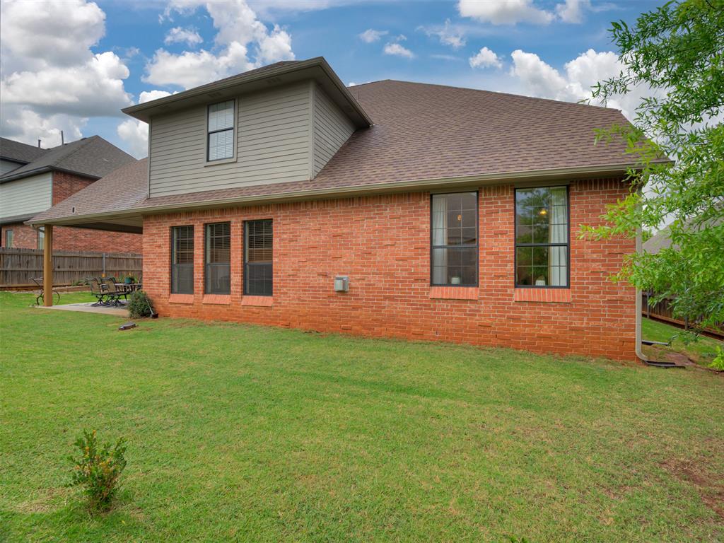 908 N Justin Drive Property Photo 45